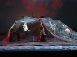 En la obra se utilizan diferentes herramientas y efectos visuales. ESPECIAL  /