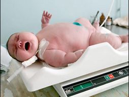 Según las estadísticas, un bebé gigante es una rareza, ya que nace sólo uno entre mil 500. ESPECIAL  /