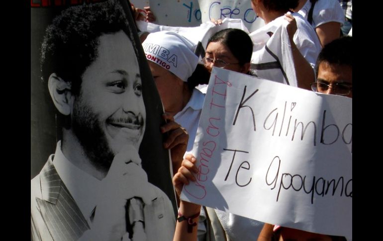 A la marcha se dieron cita algunos artistas y personajes de la farándula. NTX  /