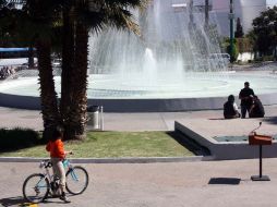 El Ayuntamiento de Guadalajara ha reactivado 109 de las 134 fuentes que existen en la ciudad. A. HINOJOSA  /