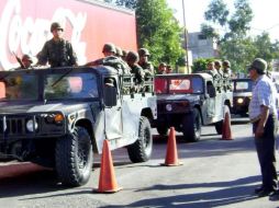 Son constantes los enfrentamientos entre el crimen organizado y el ejército por el país. ARCHIVO  /
