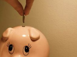 Las necesidades de capitalización que tienen las cajas de ahorros españolas es entre 10 mil a 80 mil millones de euros. ARCHIVO  /