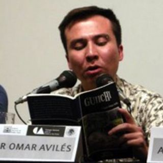 Escritor destaca la imaginación como forma de subsistencia del hombre