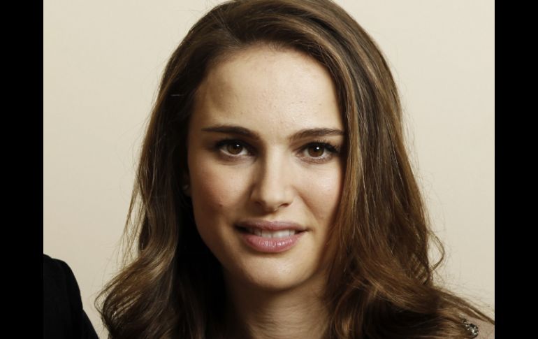 Los amigos creen que Natalie no se casaría con él si no estuviera embarazada. AP  /