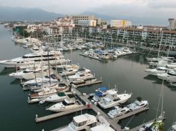 Pese a que una empresa eliminó a Puerto Vallarta como destino de sus cruceros, se espera que otras rutas reactiven el sector. ARCHIVO  /