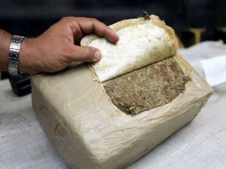 Le decomisaron 10 costales donde llevaba la mariguana, además de cuatro kilos y medio de semilla del mismo enervante. ARCHIVO  /