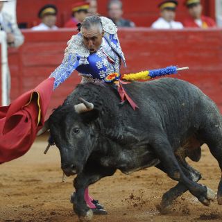 'El Pana' y Saldívar se reparten triunfo