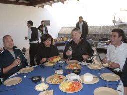 El gobernador de Jalisco, Emilio González Márquez, con Enrique Alfaro y Miguel Castro. S. NUÑEZ  /