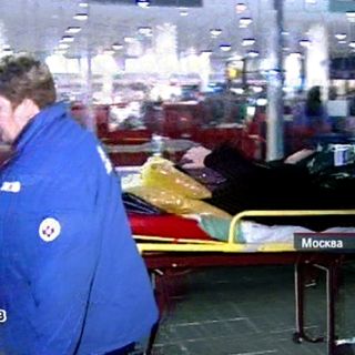 Rebasan los 30 muertos por atentado terrorista en aeropuerto ruso