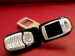 El modelo del teléfono deberá ser de fácil adquisición. A. GARCIA. ANDRADE  /