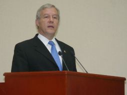 Fernando Guzmán resaltó la importancia de esta cédula para menores de entre cuatro y 17 años cumplidos. ARCHIVO  /