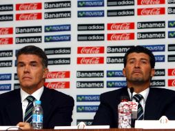 Héctor González Iñarritu (izq.) y José Manuel de la Torre expusieron el esquema de trabajo que seguirán todas las selecciones. MEXSPORT  /