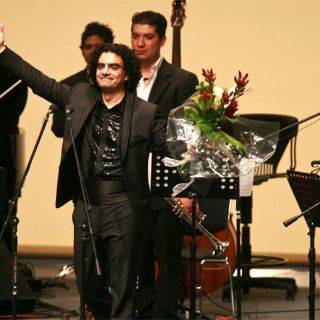 Rolando Villazón sorprende en Francia