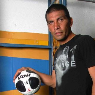 González Tahuilán se perfila para ser titular