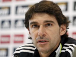 El segundo entrenador del Real Madrid, Aitor Karanka, durante la rueda de prensa. EFE  /