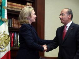 Hillary Clinton reconoció el trabajo del Presidente Calderón. NTX  /