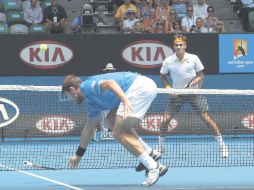 Roger Federer venció con gran facilidad en tres sets a su compatriota y amigo Stanislas Wawrinka. EFE  /