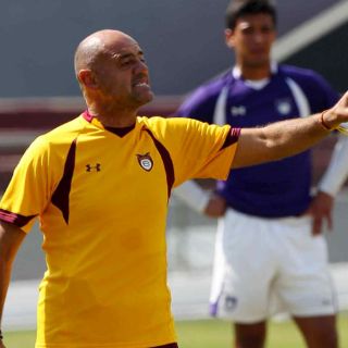 'Chelís' diseña estrategia para enfrentar al 'Rebaño'