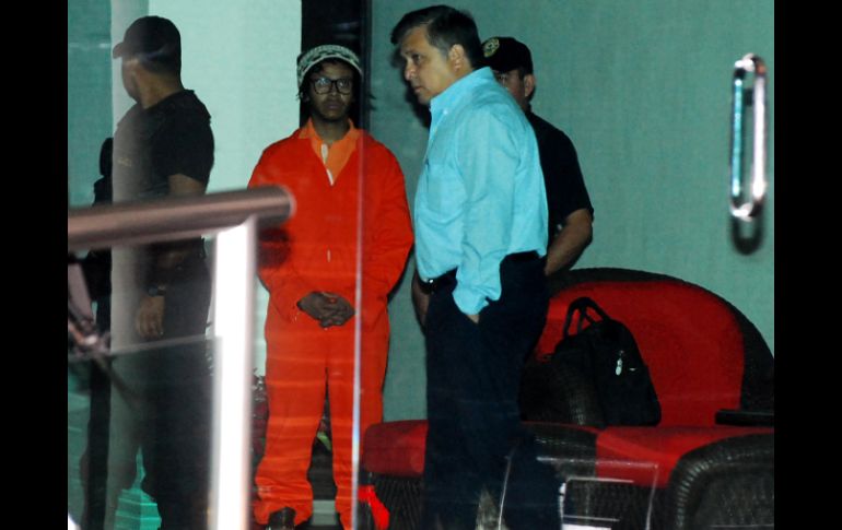 Kalimba recreó hoy los hechos de su estancia en el hotel donde pasó la noche con su equipo de trabajo. EL UNIVERSAL  /