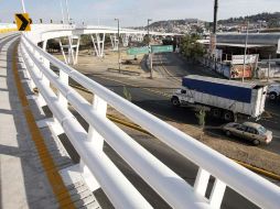 Este jueves el puente se abrirá en uno y no en dos sentidos, como pretendía. A. CAMACHO  /