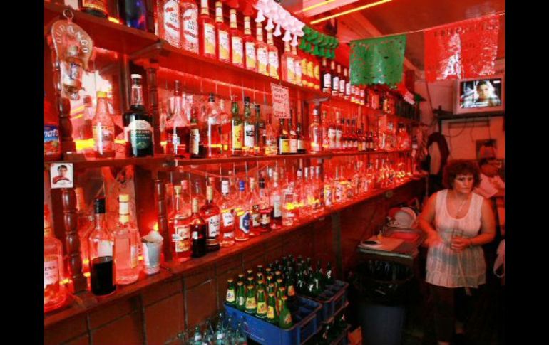 Tras hechos violentos ocurridos en este tipo de establecimietos, buscan que los propietarios instalen detectores de metal. ARCHIVO  /