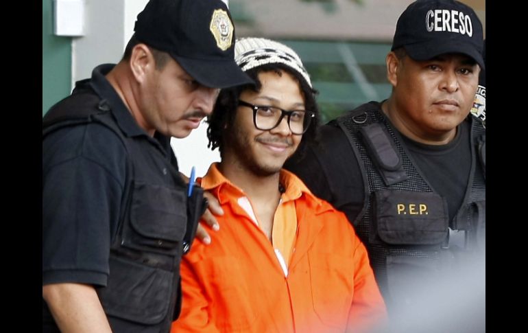 Kalimba fue escoltado al hotel por policías de Chetumal. EFE  /