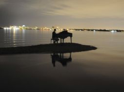 El piano estuvo allí sin llamar la atención hasta la semana pasada. AP  /