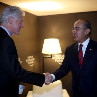 Felipe Calderón y William Clinton abogan por reforma migratoria
