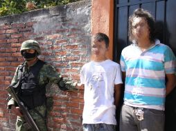 Ambos fueron detenidos en el municipio de Jiutepec por soldados. EFE  /