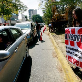 Molesta a vecinos perforación para obra en Circunvalación