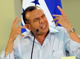 El presidente de Honduras, Porfirio Lobo, durante una conferencia de prensa en Casa Presidencial en Tegucigalpa. EFE  /