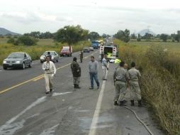 Sobre el kilómetro 36 de la carretera a Santa Rosa-La Barca se registró un fuerte accidente automovilístico. ARCHIVO  /