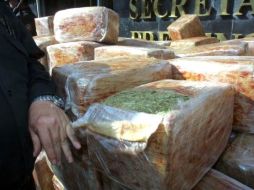 Junto a la segunda catapulta se decomisaron 19.5 gramos de mariguana. ARCHIVO  /