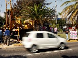 Vecinos tenían programada ayer una manifestación, la cual se convirtió en una sesión informativa tras el acuerdo del jueves. A. GARCÍA  /