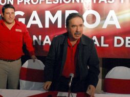 En rueda de prensa en La Paz, el dirigente de la CNOP, Emilio Gamboa Patrón. NTX  /