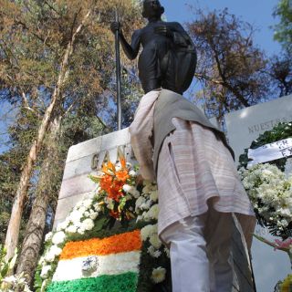 Recuerdan en su aniversario luctuoso a Mahatma Gandhi