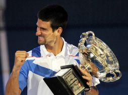 Novak Djokovic celebra la obtención de del segundo Abierto de Australia en su carrera. NTX  /