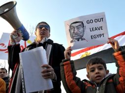 El toque de queda no basta para cesar a los manifestantes. AFP  /
