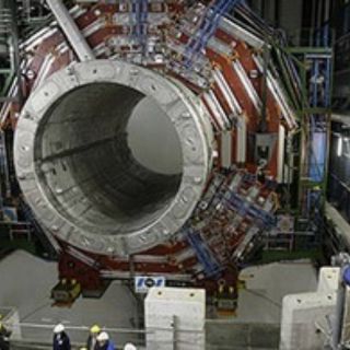 El gran acelerador del CERN seguirá funcionando a bajas energías en el 2012