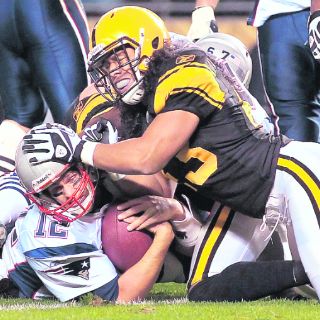 El primer duelo lo gana Acereros a Empacadores