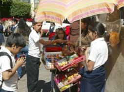 Ayúdales a tus papás y maestros, consume la comida que te ofrecen. A. CAMACHO  /