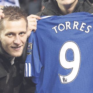 Torres podría debutar ante Liverpool