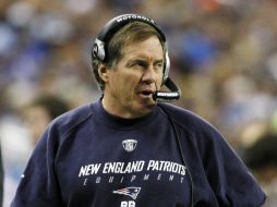 Bill Belichick llevó a Nueva Inglaterra en la temporada 2010 a un récord de 14 ganados y dos perdidos. AP  /