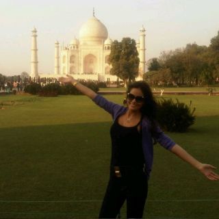 De visita en India, Ximena Navarrete asegura sentirse como en casa