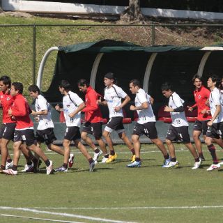 La baja de Moreno no será excusa para no ganar: Flores