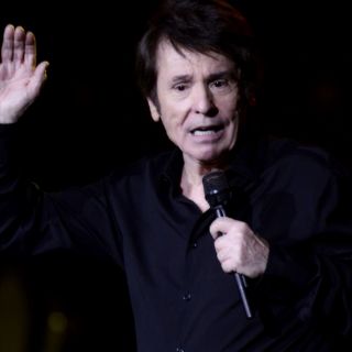 Raphael entrega el corazón