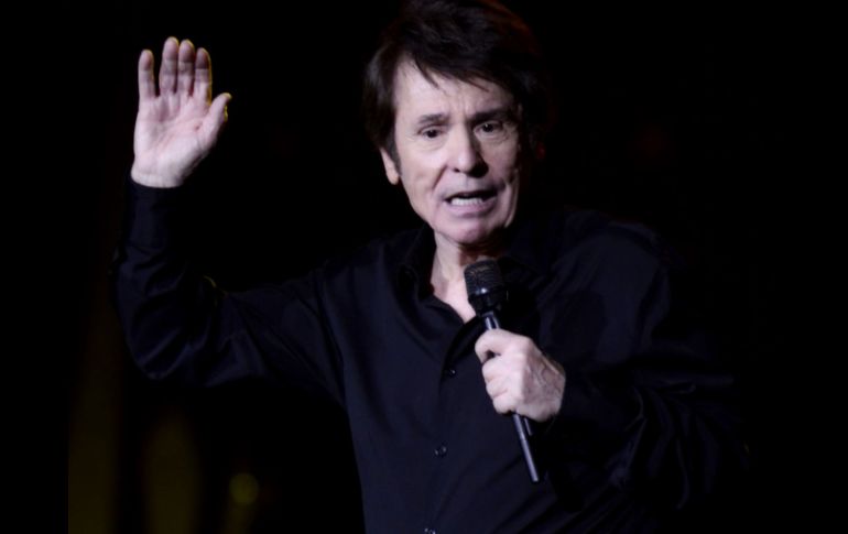 Raphael comenzó su gira Te llevo en el corazón en la capital del país, misma que presentará en el Auditorio Telmex. NTX  /