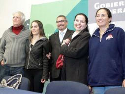 Mexicanos repatriados por el conflicto en Egipto a su llegada al aeropuerto de la Ciudad de México. EL UNIVERSAL  /