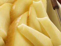 El provolone es un queso originario del sur de Italia. ESPECIAL  /