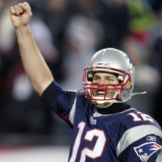 Tom Brady hace historia al ganar el premio de forma unánime